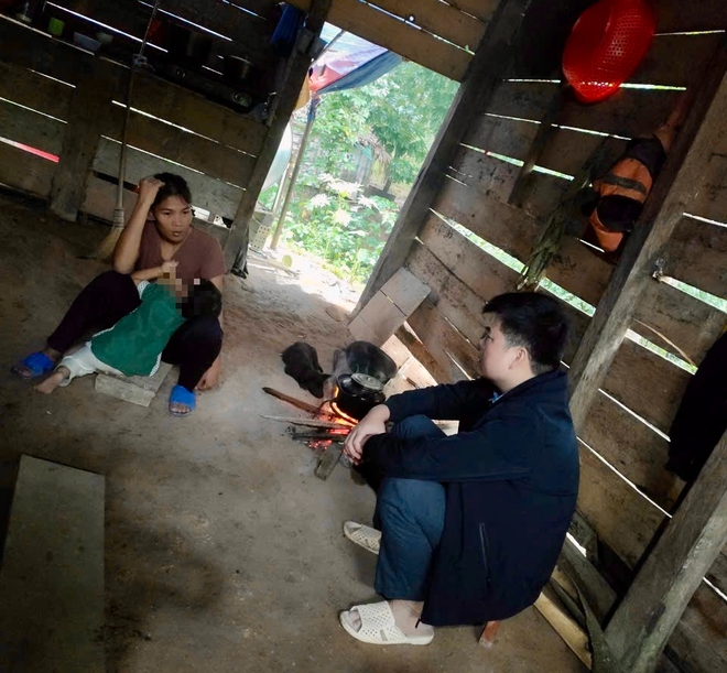 Hết Tết, thầy cô vùng cao lại vào bản 'gõ cửa' từng nhà đưa học sinh trở lại lớp- Ảnh 5.