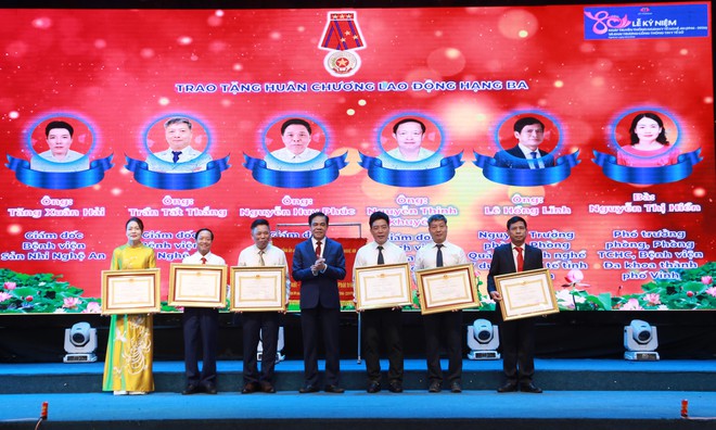 Y tế Nghệ An 80 năm: Giữ nền tảng, tăng tốc đổi mới vì người dân- Ảnh 12.
