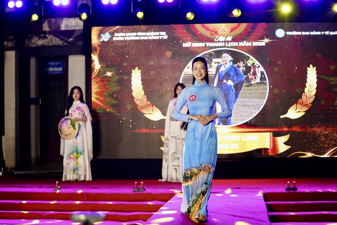 Nét duyên dáng, thanh lịch của nữ sinh ngành Y – Dược Quảng Trị- Ảnh 4.