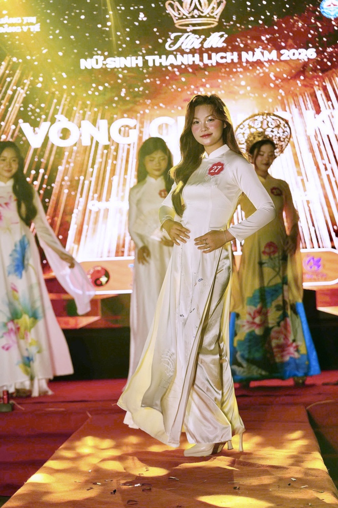 Nét duyên dáng, thanh lịch của nữ sinh ngành Y – Dược Quảng Trị- Ảnh 3.