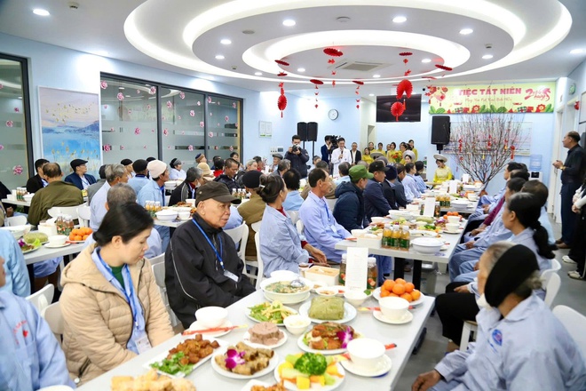 Nghề công tác xã hội - nhịp cầu kết nối tấm lòng sẻ chia dành cho người bệnh ung thư- Ảnh 6.