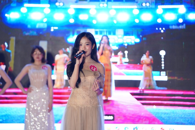 Nét duyên dáng, thanh lịch của nữ sinh ngành Y – Dược Quảng Trị- Ảnh 14.