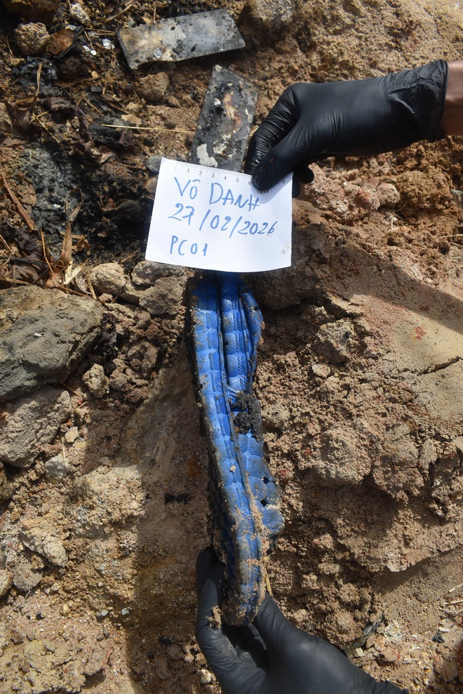 Phát hiện thi thể nam giới cháy đen, khó nhận dạng ở TPHCM- Ảnh 2.