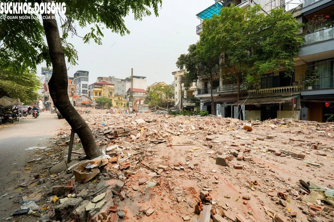 Người dân tháo dỡ tài sản bàn giao mặt bằng xây "siêu cầu" 20.000 tỷ đồng- Ảnh 8. Người dân tháo dỡ tài sản bàn giao mặt bằng xây "siêu cầu" 20.000 tỷ đồng- Ảnh 8.