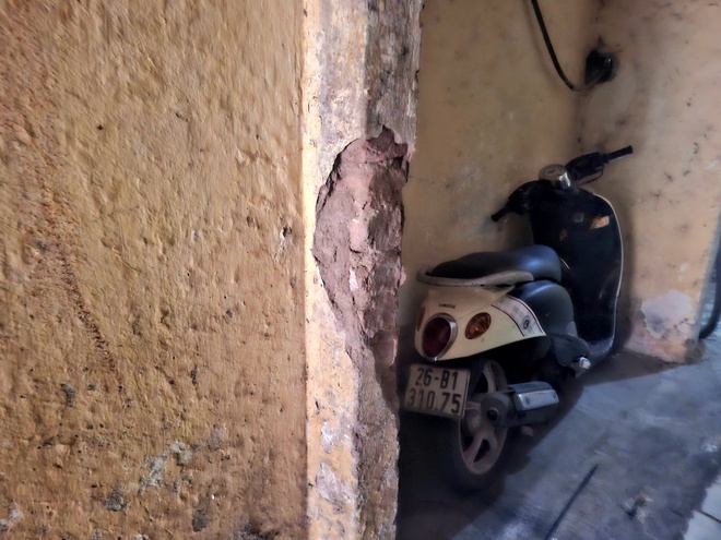 Tận thấy sự 'cũ kỹ' của Khu tập thể Thanh Xuân Bắc trước đề xuất cải tạo- Ảnh 9. Tận thấy sự 'cũ kỹ' của Khu tập thể Thanh Xuân Bắc trước đề xuất cải tạo- Ảnh 9.