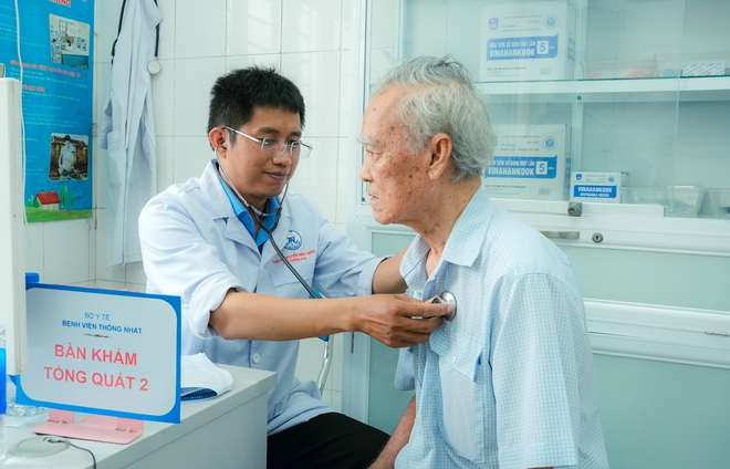 TPHCM đồng loạt triển khai khám sức khỏe miễn phí cho người dân, đưa y tế đến tận nhà
- Ảnh 10.