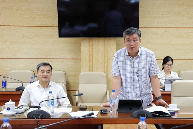 Bộ trưởng Đào Hồng Lan: Hoàn thiện đồng bộ hệ thống pháp luật tạo hành lang pháp lý cho hoạt động y tế- Ảnh 4.