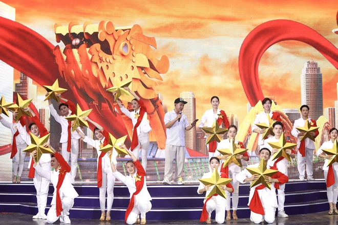 Hoàn tất tổng duyệt, sẵn sàng cho Lễ mít tinh Ngày Sức khỏe toàn dân- Ảnh 10. Hoàn tất tổng duyệt, sẵn sàng cho Lễ mít tinh Ngày Sức khỏe toàn dân- Ảnh 10.