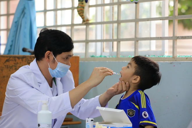 Ngày Sức khỏe toàn dân 7/4: Người dân TPHCM hào hứng khám sức khỏe miễn phí- Ảnh 10.