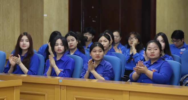 Ngày Sức khỏe toàn dân 7/4: Giữ 'lá phổi xanh' để sống an lành mỗi ngày- Ảnh 2. Ngày Sức khỏe toàn dân 7/4: Giữ 'lá phổi xanh' để sống an lành mỗi ngày- Ảnh 2.