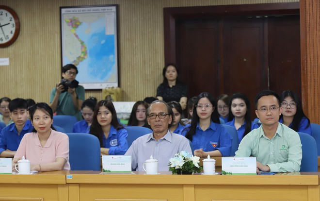 Ngày Sức khỏe toàn dân 7/4: Giữ 'lá phổi xanh' để sống an lành mỗi ngày- Ảnh 4. Ngày Sức khỏe toàn dân 7/4: Giữ 'lá phổi xanh' để sống an lành mỗi ngày- Ảnh 4.