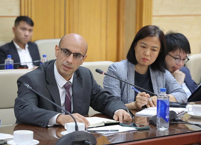 Bộ Y tế lắng nghe, tiếp thu ý kiến trong thực hiện Nghị định 46 để hoàn thiện chính sách ATTP- Ảnh 5. Bộ Y tế lắng nghe, tiếp thu ý kiến trong thực hiện Nghị định 46 để hoàn thiện chính sách ATTP- Ảnh 5.