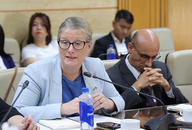 Bộ Y tế lắng nghe, tiếp thu ý kiến trong thực hiện Nghị định 46 để hoàn thiện chính sách ATTP- Ảnh 4. Bộ Y tế lắng nghe, tiếp thu ý kiến trong thực hiện Nghị định 46 để hoàn thiện chính sách ATTP- Ảnh 4.