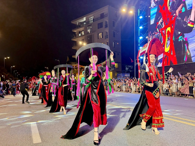 'Bữa tiệc cảm xúc' đêm nghệ thuật Carnaval Hạ Long 2026- Ảnh 12.