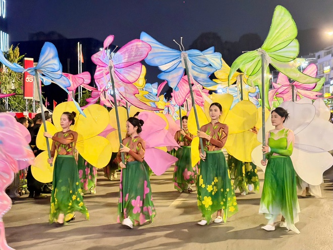 'Bữa tiệc cảm xúc' đêm nghệ thuật Carnaval Hạ Long 2026- Ảnh 13.