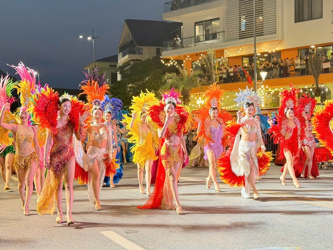 'Bữa tiệc cảm xúc' đêm nghệ thuật Carnaval Hạ Long 2026- Ảnh 14.
