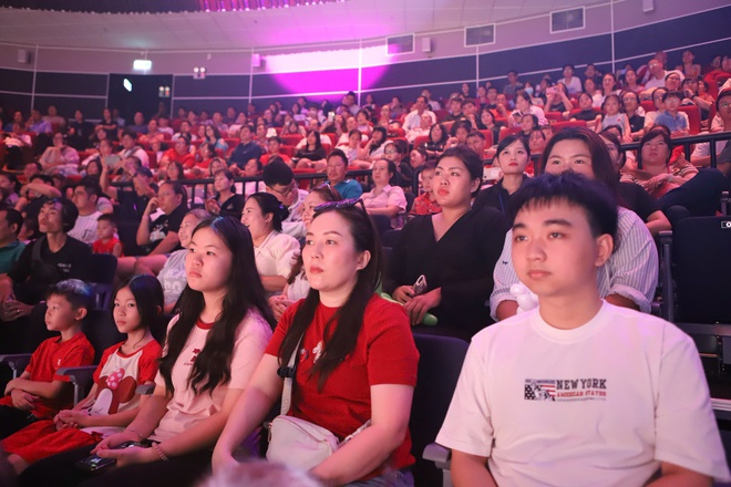 Hơn 1.500 người dân TPHCM được xem chương trình nghệ thuật tổng hợp miễn phí - Ảnh 13.