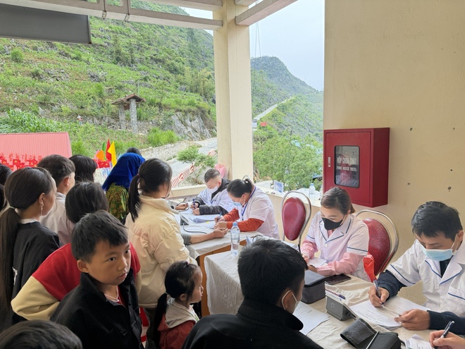 Từ Lũng Cú, Phố Bảng lan tỏa tinh thần phòng bệnh từ sớm, từ xa nơi vùng biên Tổ Quốc - Ảnh 16. Từ Lũng Cú, Phố Bảng lan tỏa tinh thần phòng bệnh từ sớm, từ xa nơi vùng biên Tổ Quốc - Ảnh 16.