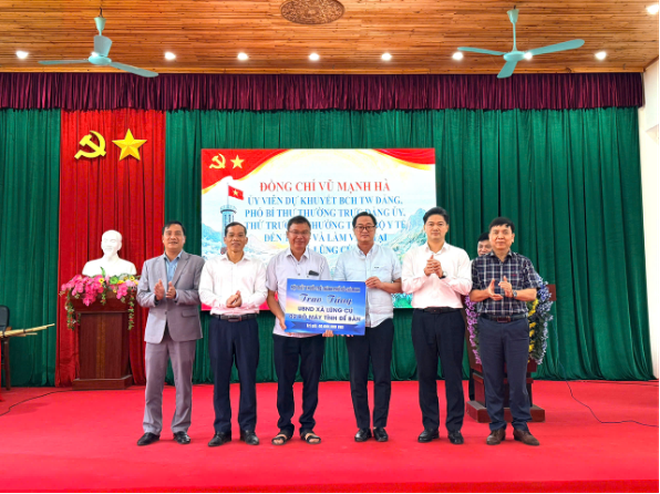 Từ Lũng Cú, Phố Bảng lan tỏa tinh thần phòng bệnh từ sớm, từ xa nơi vùng biên Tổ Quốc - Ảnh 5. Từ Lũng Cú, Phố Bảng lan tỏa tinh thần phòng bệnh từ sớm, từ xa nơi vùng biên Tổ Quốc - Ảnh 5.