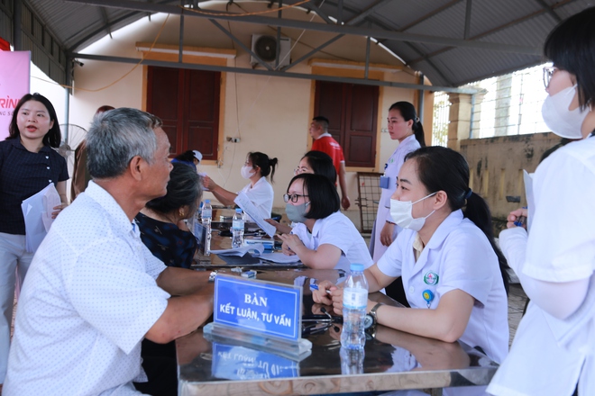 Bộ trưởng Đào Hồng Lan: Chăm sóc sức khỏe người dân từ sớm, từ xa và ngay tại cơ sở- Ảnh 15.