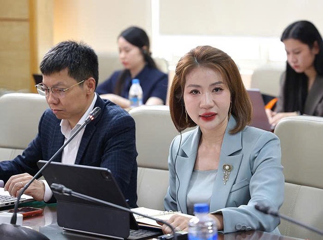 Bộ trưởng Bộ Y tế Đào Hồng Lan tiếp, làm việc với Lãnh đạo cấp cao Tập đoàn Hetero Labs Limited, Ấn Độ
- Ảnh 6. Bộ trưởng Bộ Y tế Đào Hồng Lan tiếp, làm việc với Lãnh đạo cấp cao Tập đoàn Hetero Labs Limited, Ấn Độ
- Ảnh 6.