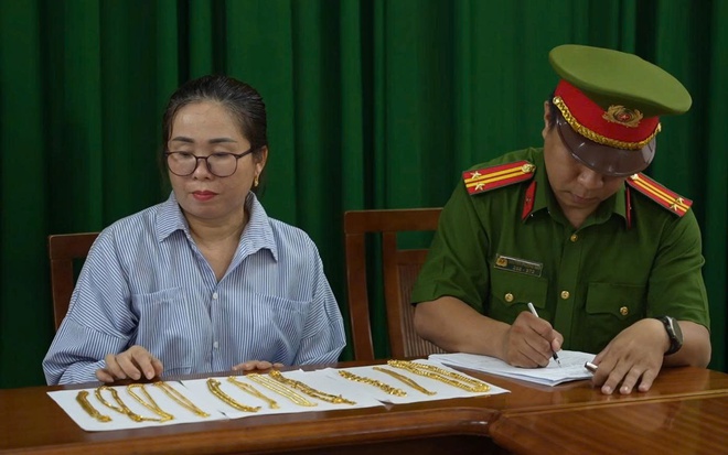 Triệt phá vụ cướp tiệm vàng, bắt 6 đối tượng sau 48 giờ truy xét- Ảnh 2.