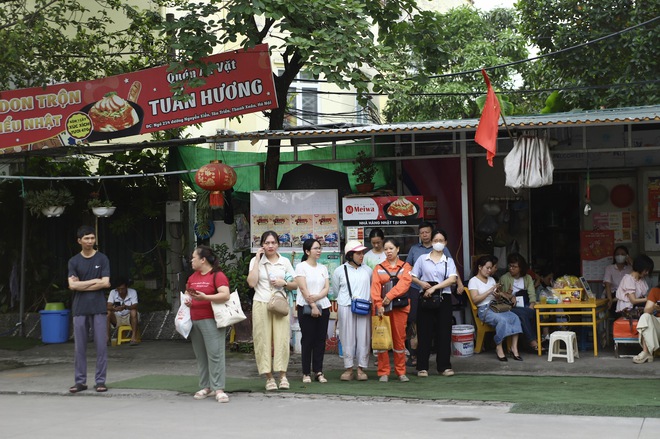 Sĩ tử Hà Nội tự tin bước vào kỳ thi tuyển sinh lớp 10- Ảnh 16. Sĩ tử Hà Nội tự tin bước vào kỳ thi tuyển sinh lớp 10- Ảnh 16.