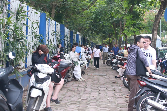 Những điểm hỗ trợ phụ huynh trong mùa tuyển sinh lớp 10- Ảnh 12. Những điểm hỗ trợ phụ huynh trong mùa tuyển sinh lớp 10- Ảnh 12.