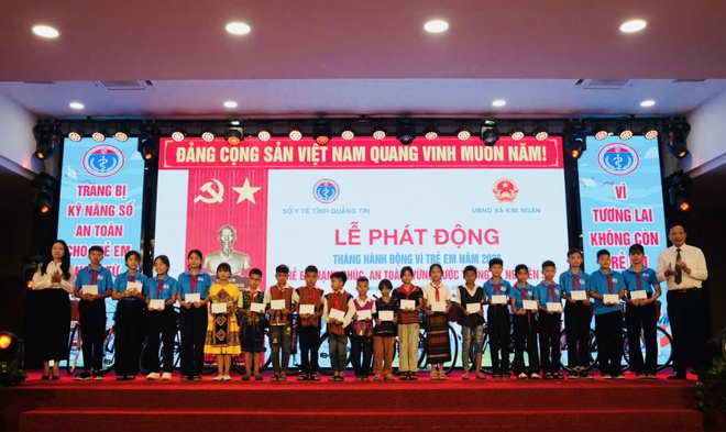 Để gần 450.000 trẻ em tại Quảng Trị 'hạnh phúc, an toàn, vững bước trong kỷ nguyên số'- Ảnh 5.