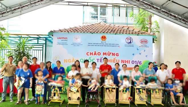 Trao yêu thương, tiếp nghị lực cho trẻ em khuyết tật nhân ngày Quốc tế Thiếu nhi 1/6- Ảnh 8.