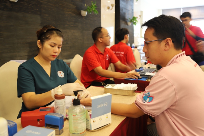 Giọt hồng của lòng nhân ái trao cơ hội sống cho nhiều người bệnh- Ảnh 8. Giọt hồng của lòng nhân ái trao cơ hội sống cho nhiều người bệnh- Ảnh 8.