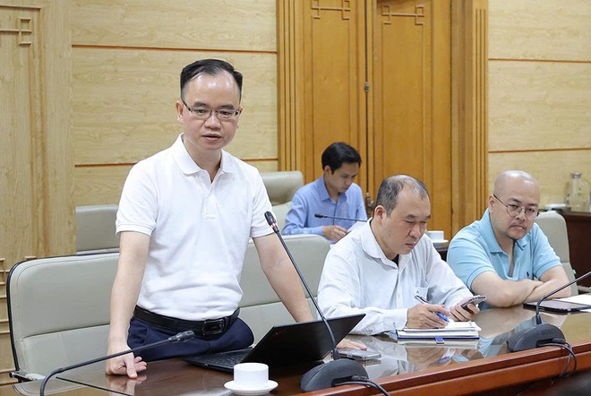 Thứ trưởng Nguyễn Tri Thức yêu cầu đẩy nhanh tiến độ triển khai bệnh án điện tử và cơ sở dữ liệu y tế
- Ảnh 2. Thứ trưởng Nguyễn Tri Thức yêu cầu đẩy nhanh tiến độ triển khai bệnh án điện tử và cơ sở dữ liệu y tế
- Ảnh 2.