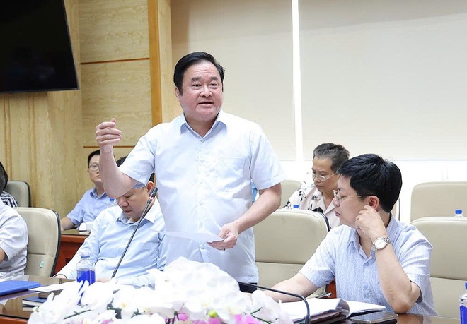 Bộ trưởng Đào Hồng Lan: Tập trung nguồn lực, bảo đảm tiến độ rà soát hệ thống văn bản quy phạm pháp luật về y tế- Ảnh 6. Bộ trưởng Đào Hồng Lan: Tập trung nguồn lực, bảo đảm tiến độ rà soát hệ thống văn bản quy phạm pháp luật về y tế- Ảnh 6.