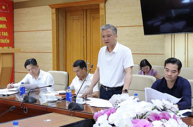 Bộ trưởng Đào Hồng Lan: Tập trung nguồn lực, bảo đảm tiến độ rà soát hệ thống văn bản quy phạm pháp luật về y tế- Ảnh 8. Bộ trưởng Đào Hồng Lan: Tập trung nguồn lực, bảo đảm tiến độ rà soát hệ thống văn bản quy phạm pháp luật về y tế- Ảnh 8.