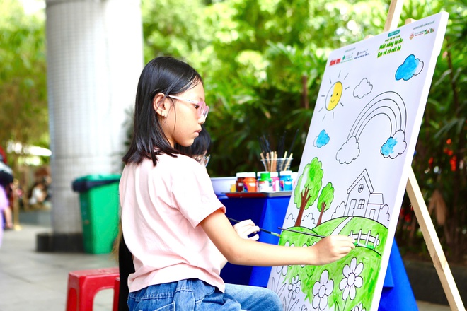 Phát động cuộc thi vẽ tranh dành cho thiếu nhi nhân dịp hè- Ảnh 2. Phát động cuộc thi vẽ tranh dành cho thiếu nhi nhân dịp hè- Ảnh 2.