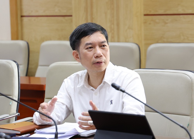 Thứ trưởng Nguyễn Tri Thức thúc đẩy phân phối thuốc thông minh , giảm đầu mối trung gian - Ảnh 3. Thứ trưởng Nguyễn Tri Thức thúc đẩy phân phối thuốc thông minh , giảm đầu mối trung gian - Ảnh 3.