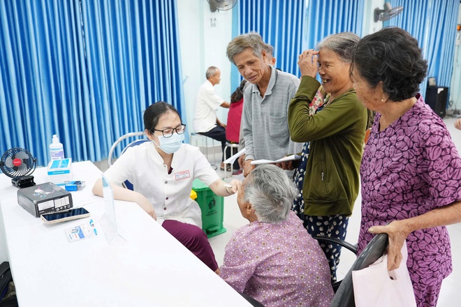 Khám sức khỏe định kỳ để phát hiện sớm yếu tố nguy cơ, nâng cao chất lượng cuộc sống- Ảnh 5.