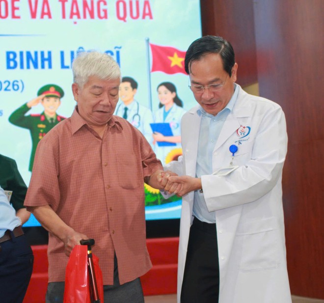 Thầy thuốc tri ân người có công bằng hành động thiết thực- Ảnh 3.