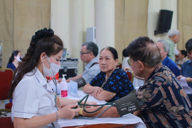 Thầy thuốc tri ân người có công bằng hành động thiết thực- Ảnh 10.