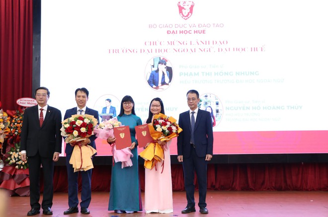 Đại học Huế bổ nhiệm hiệu trưởng, hiệu phó các trường thành viên - Ảnh 5.