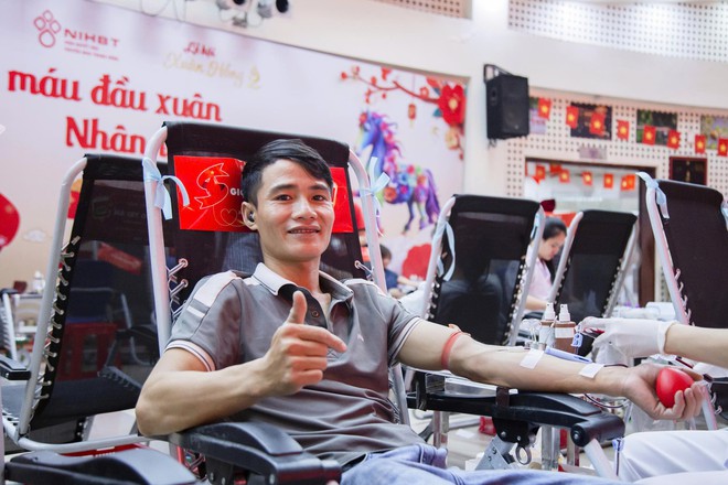 'Giọt hồng tri ân' lan tỏa nghĩa cử hiến máu của thế hệ trẻ trong tháng Bảy nghĩa tình- Ảnh 5.