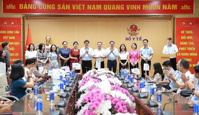 Kỷ niệm 79 năm ngày thương binh - liệt sĩ: Bộ Y tế tri ân Những người có công - Ảnh 5.