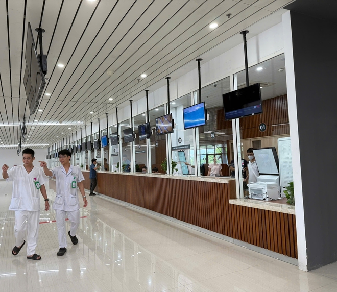 Hôm nay, Bệnh viện Hữu nghị Việt Đức cơ sở Ninh Bình chính thức đi vào hoạt động- Ảnh 3.