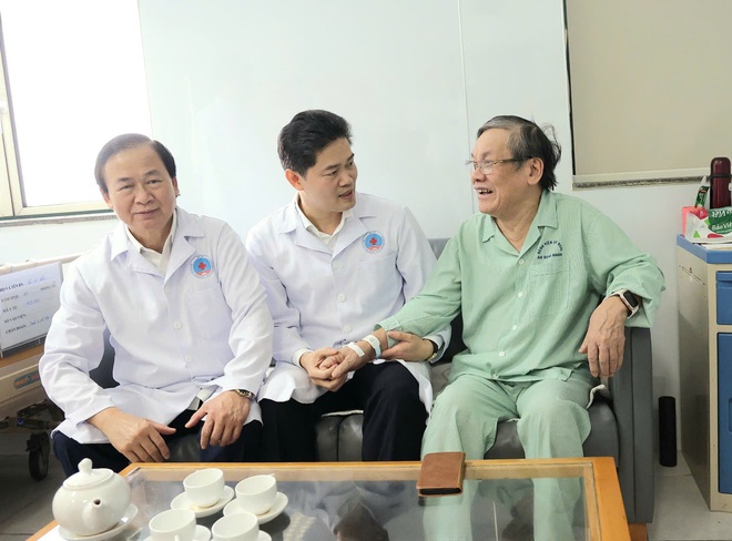 Bệnh viện Hữu nghị cần trở thành mô hình chăm sóc sức khỏe cán bộ hiện đại, chuyên sâu và chuyển đổi số toàn diện- Ảnh 11.