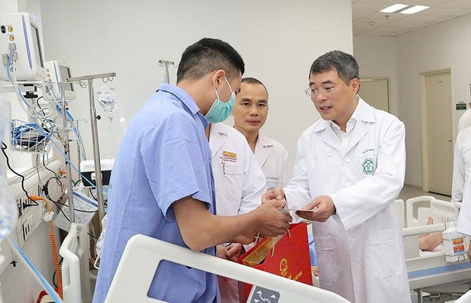 Thủ tướng Lê Minh Hưng thăm Bệnh viện Bạch Mai cơ sở Ninh Bình
- Ảnh 4.