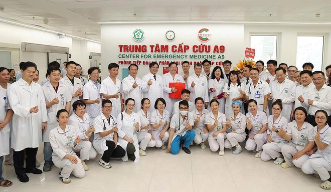 Thủ tướng Lê Minh Hưng thăm Bệnh viện Bạch Mai cơ sở Ninh Bình
- Ảnh 9.