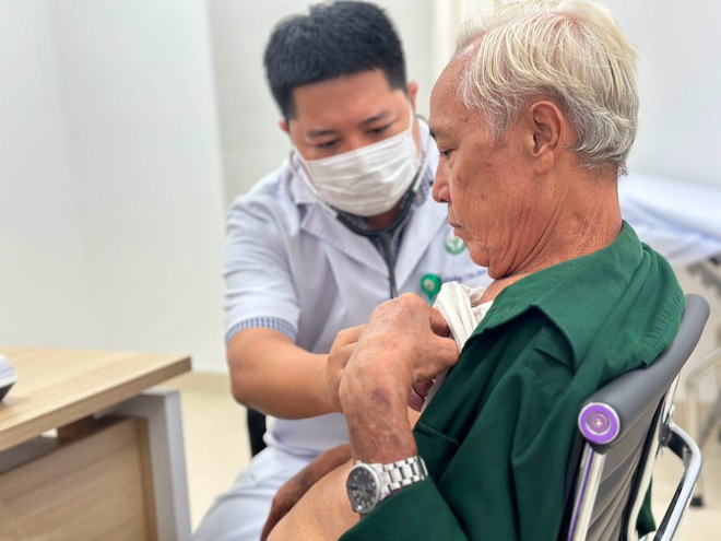 Ca cấp cứu và ca phẫu thuật đầu tiên tại Bệnh viện Hữu nghị Việt Đức cơ sở Ninh Bình - Ảnh 10.