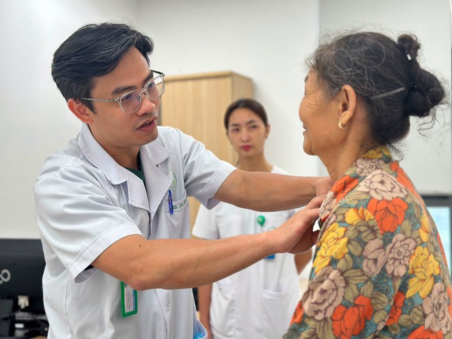 Ca cấp cứu và ca phẫu thuật đầu tiên tại Bệnh viện Hữu nghị Việt Đức cơ sở Ninh Bình - Ảnh 9.