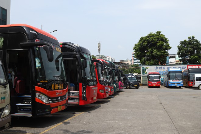 Các bến xe Hà Nội trước nghỉ lễ 2/9: Không để khách bị ép giá, nhồi nhét - Ảnh 1.