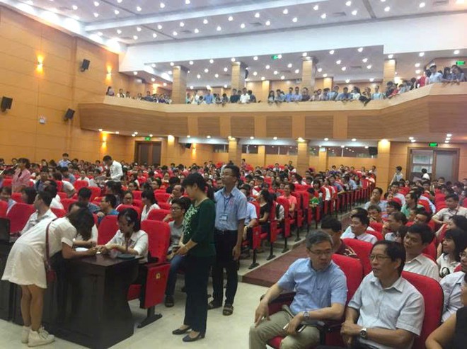 Bác sĩ nội trú - Những lặng lẽ phía sau ánh hào quang - Ảnh 3.